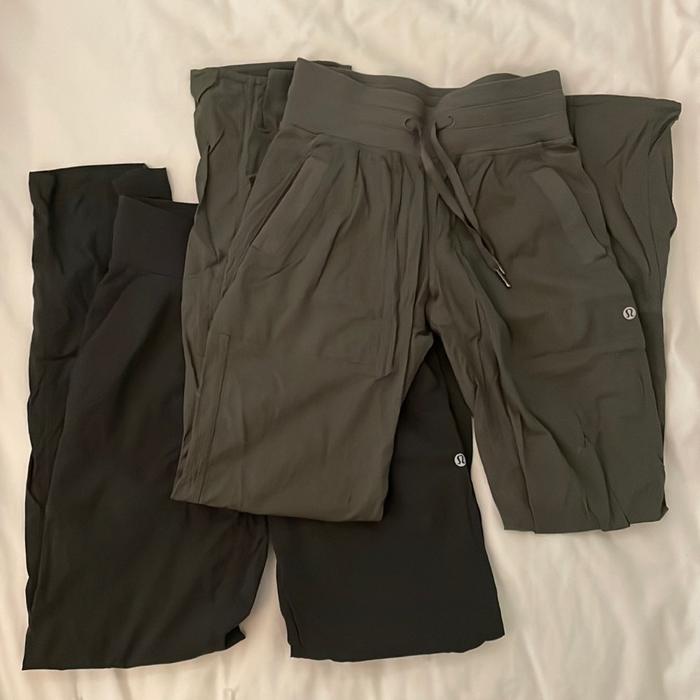 Lululemon straight-leg fit cargo/jogger pants